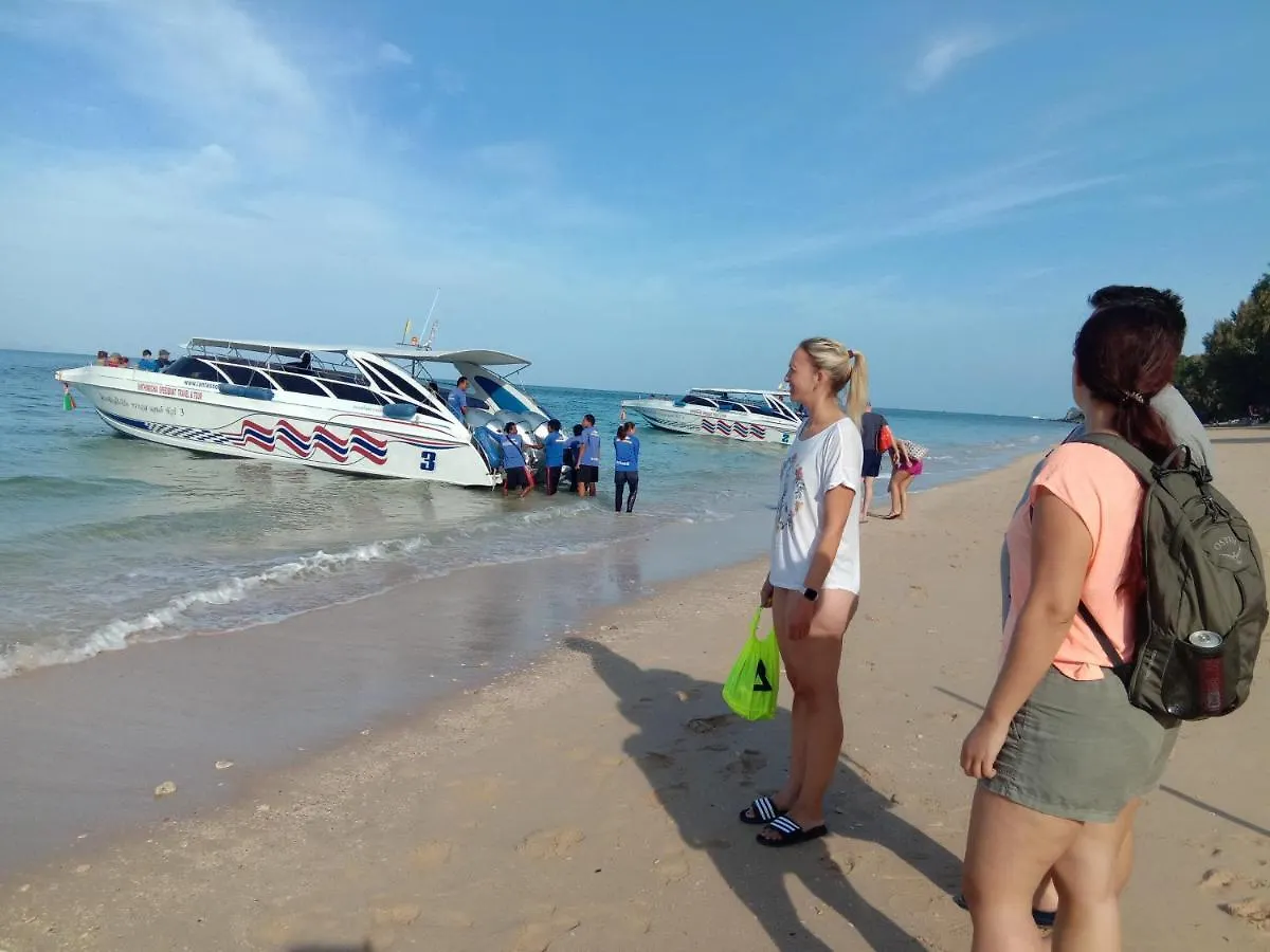 兰塔睡鲸酒店 Ko Lanta 0*,  泰国